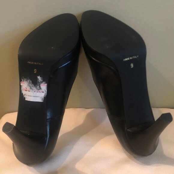 NEW (NWOT) Carisma Italian black leather platform pumps w/ gray fur sz 9 - Picture 9 of 15